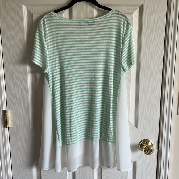 Flowy Stripe Top - Picture 3 of 3